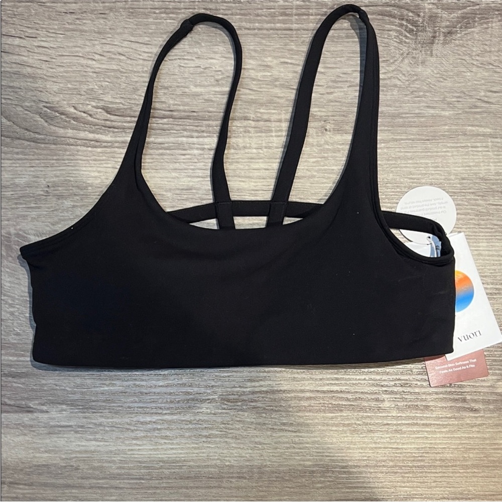 NWT Vuori Black Yosemite Sports Bra